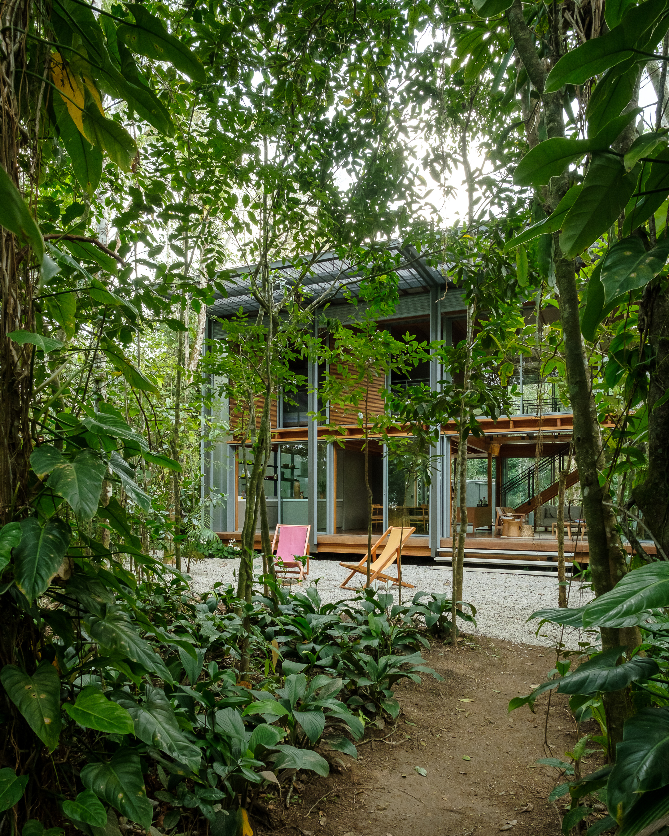 Featured image for “F.R. House in Praia Vermelha, Ubatuba, Brazil”