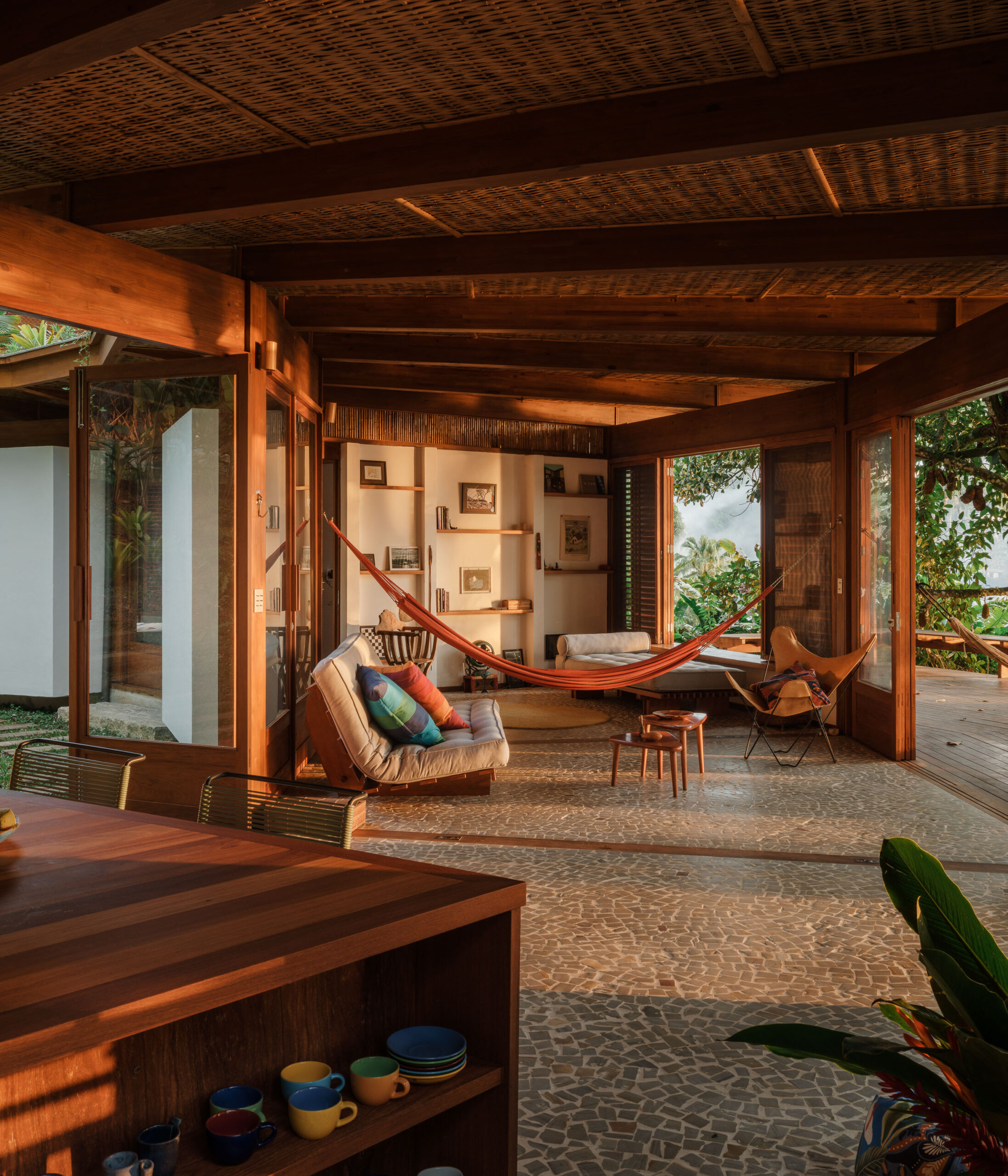 Featured image for “Figueira House in Angra dos Reis, Brazil”